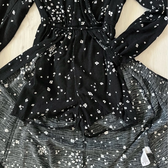 Art Class floral skirted romper EUC Size 6/6X - Picture 3 of 4